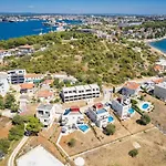 Cedar Villa
