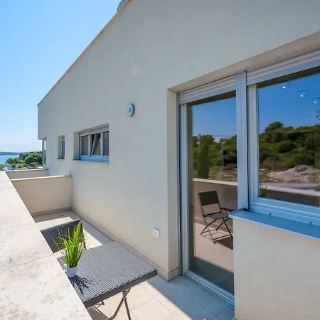 Villa Cedar Pola