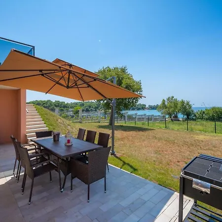 Cedar Villa Póla